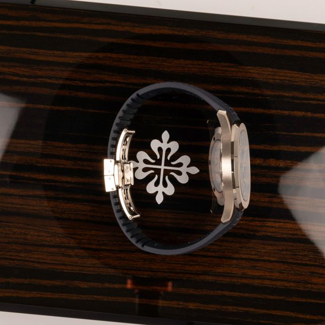 Patek Philippe Aquanaut 5168G-001 Image 4